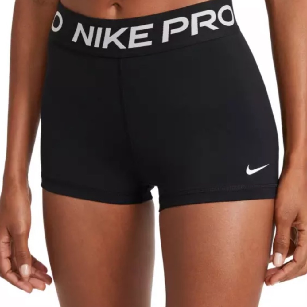 Nike Women's Pro 3” Shorts size M